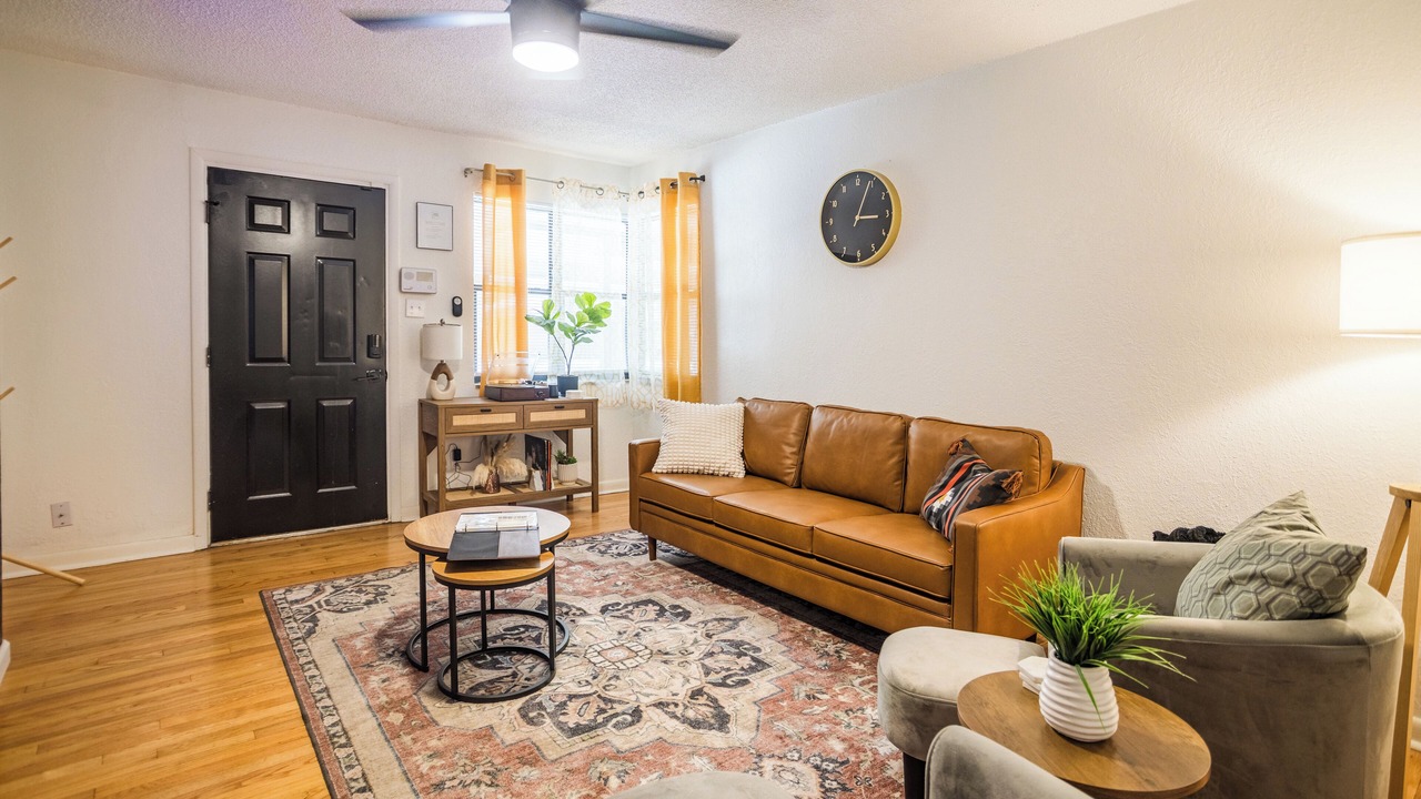 Photo of Livingroom in Central Oklahoma City