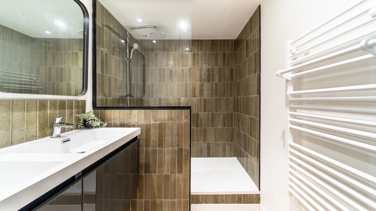 Photo of Bathroom in Terreaux - Bat d'argent