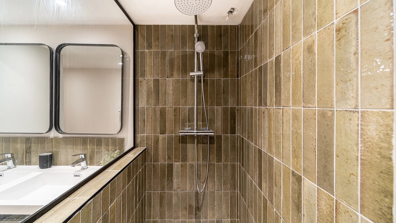 Photo of Bathroom in Terreaux - Bat d'argent