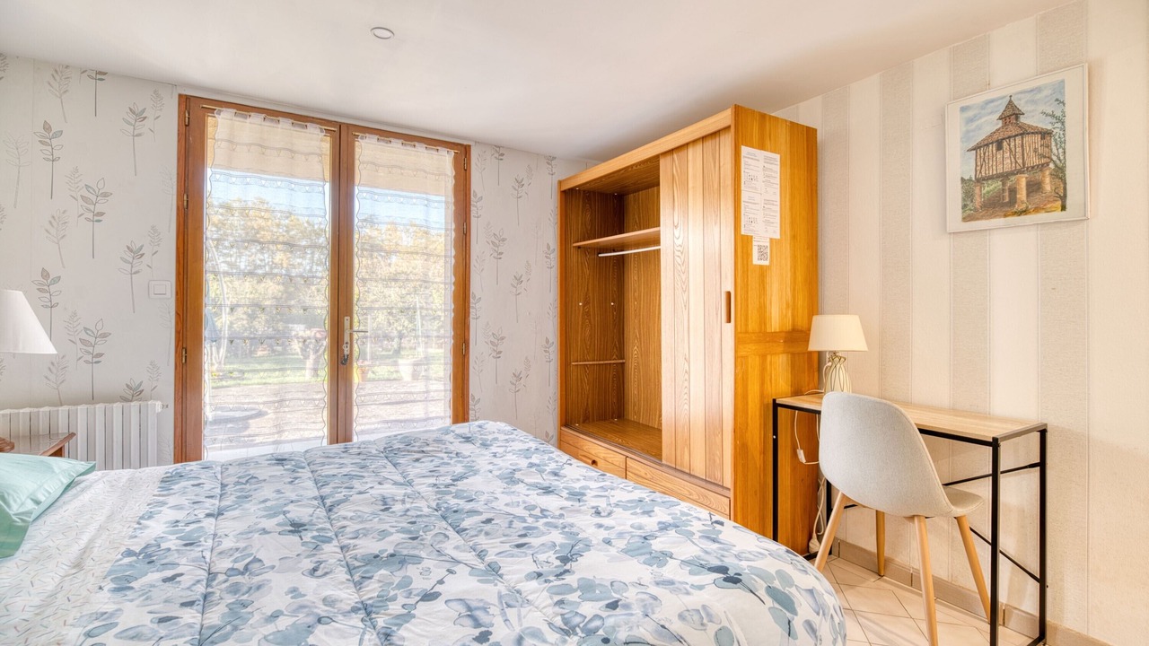 Photo of Bedroom in Villefranche-de-Lauragais
