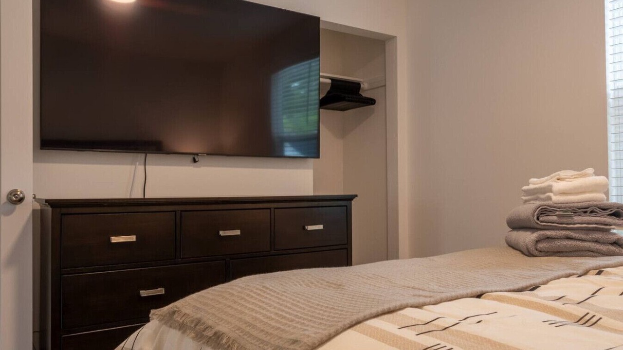 Photo of Bedroom in Murray Hill