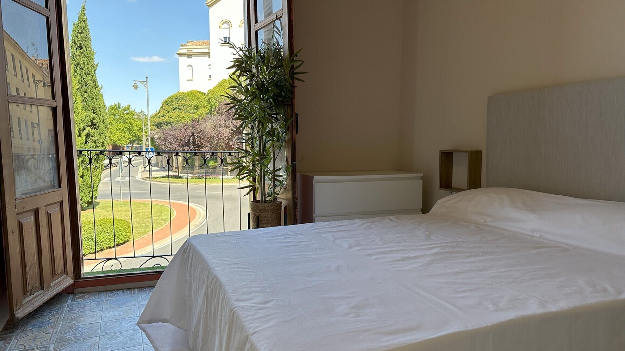 Photo of Bedroom in Logrono City Centre