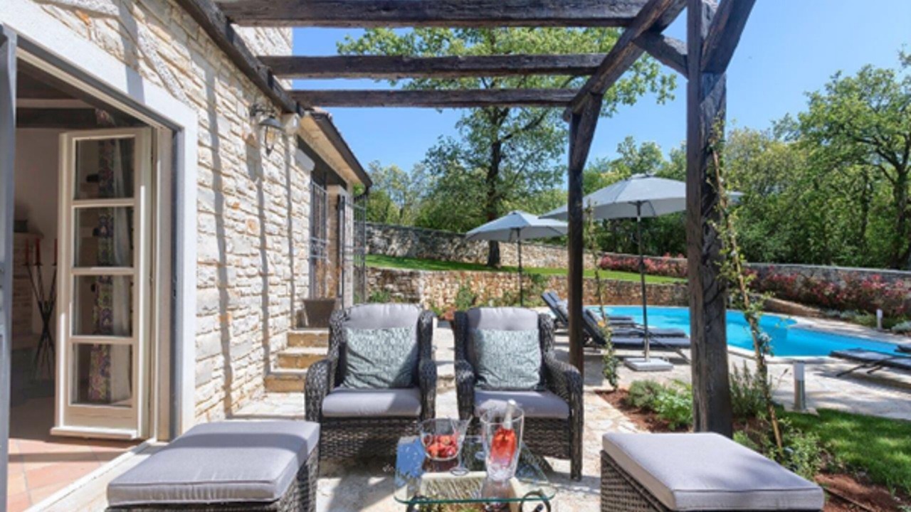 Photo of Patio Balcony in Tinjan