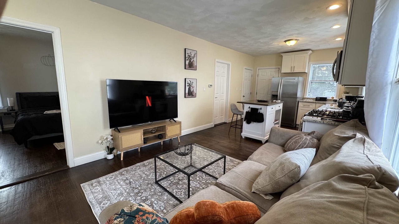 Photo of Livingroom in Salem