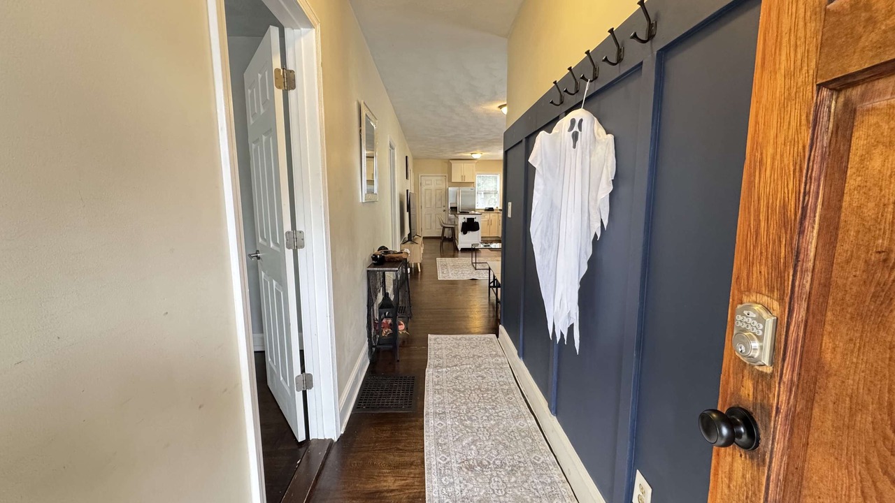 Photo of Others in Salem