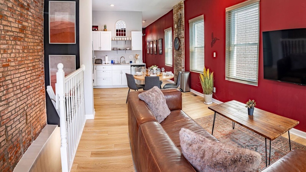 Photo of Livingroom in St. Louis