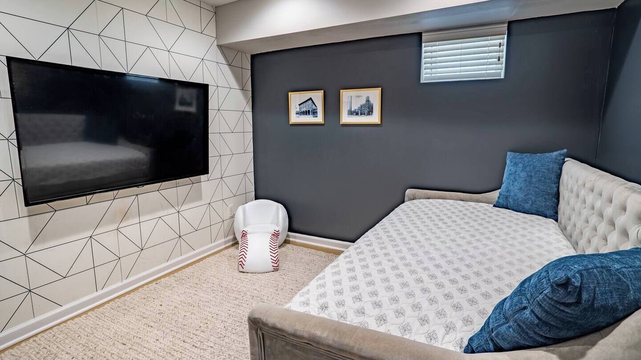 Photo of Bedroom in St. Louis