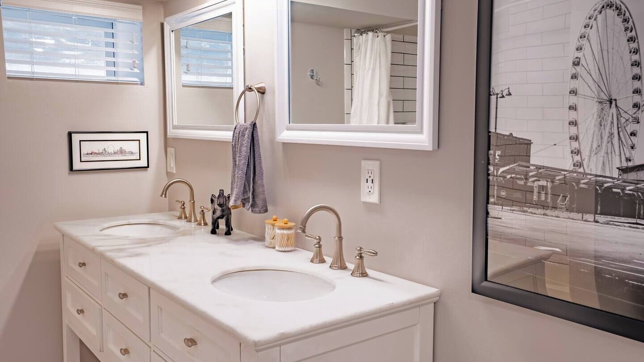 Photo of Bathroom in St. Louis