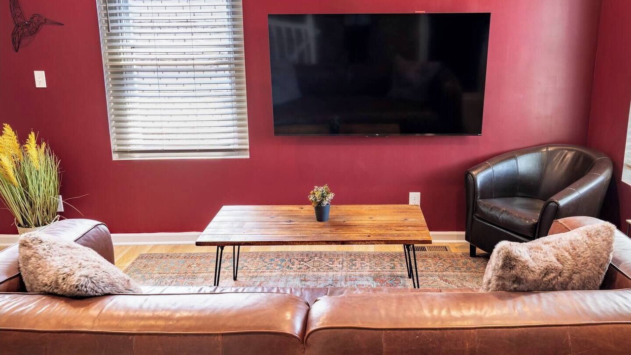 Photo of Livingroom in St. Louis