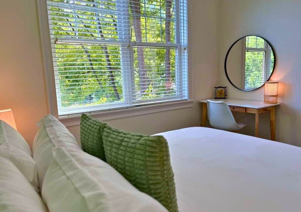 Photo of Bedroom in North Evanston