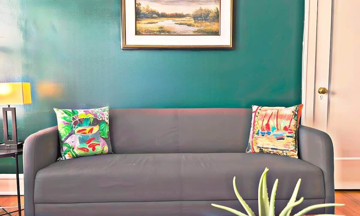 Photo of Livingroom in South Evanston