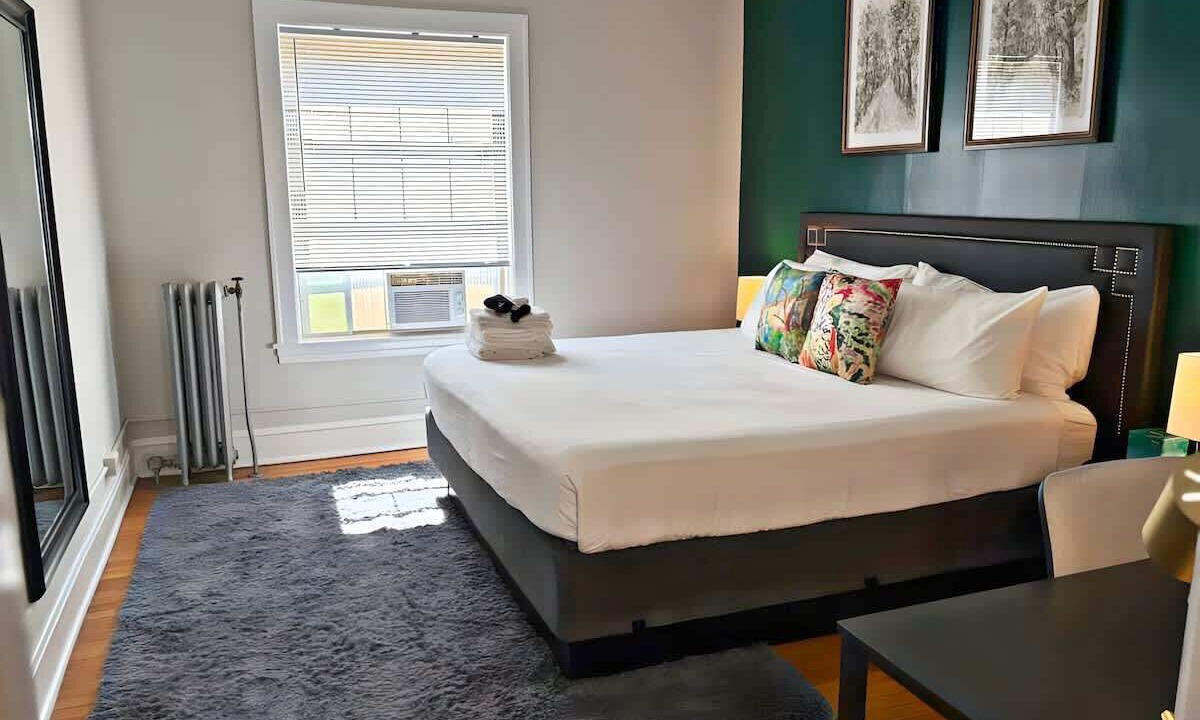Photo of Bedroom in South Evanston