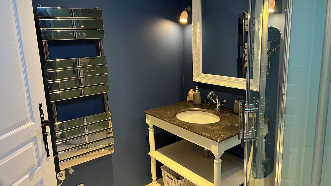 Photo of Bedroom in Brux