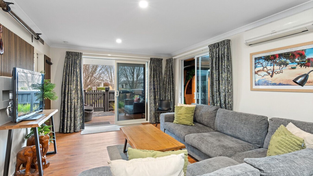 Photo of Livingroom in Pegasus