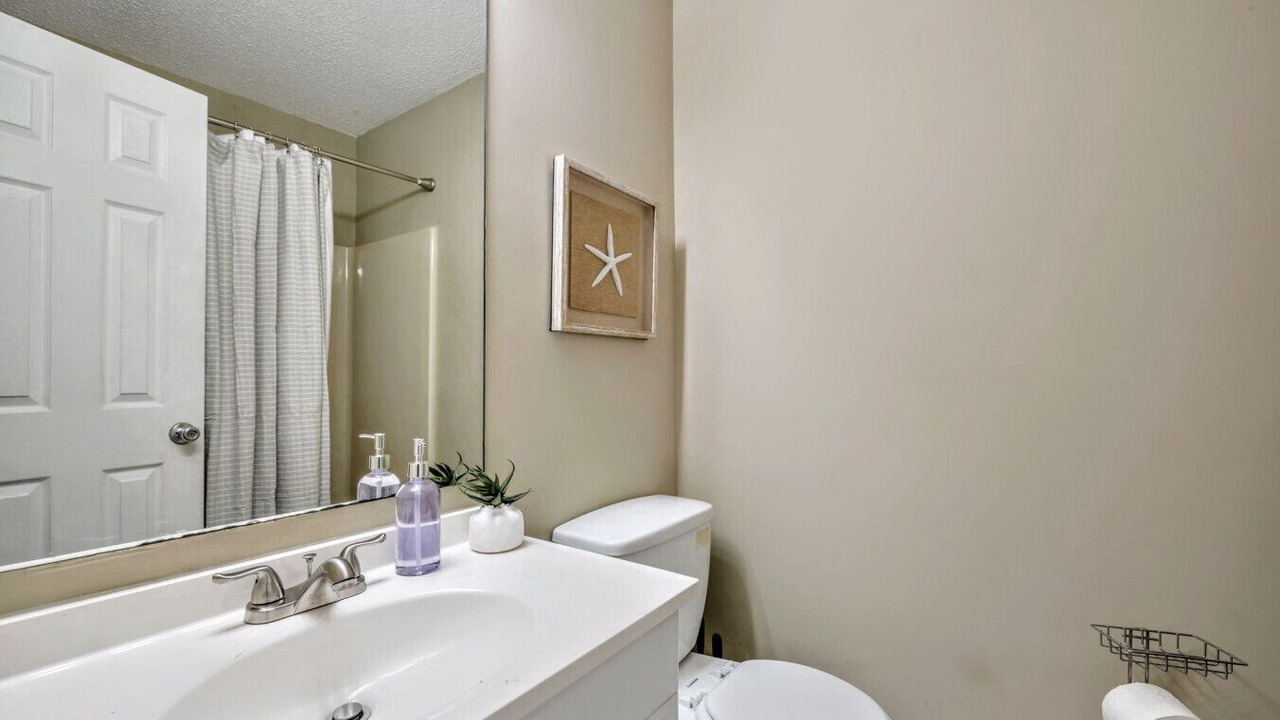 Photo of Bathroom in Acworth