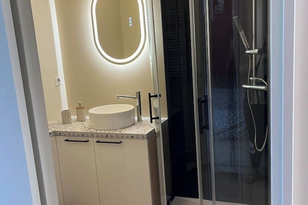 Photo of Bathroom in Pleherel-Plage-Vieux-Bourg