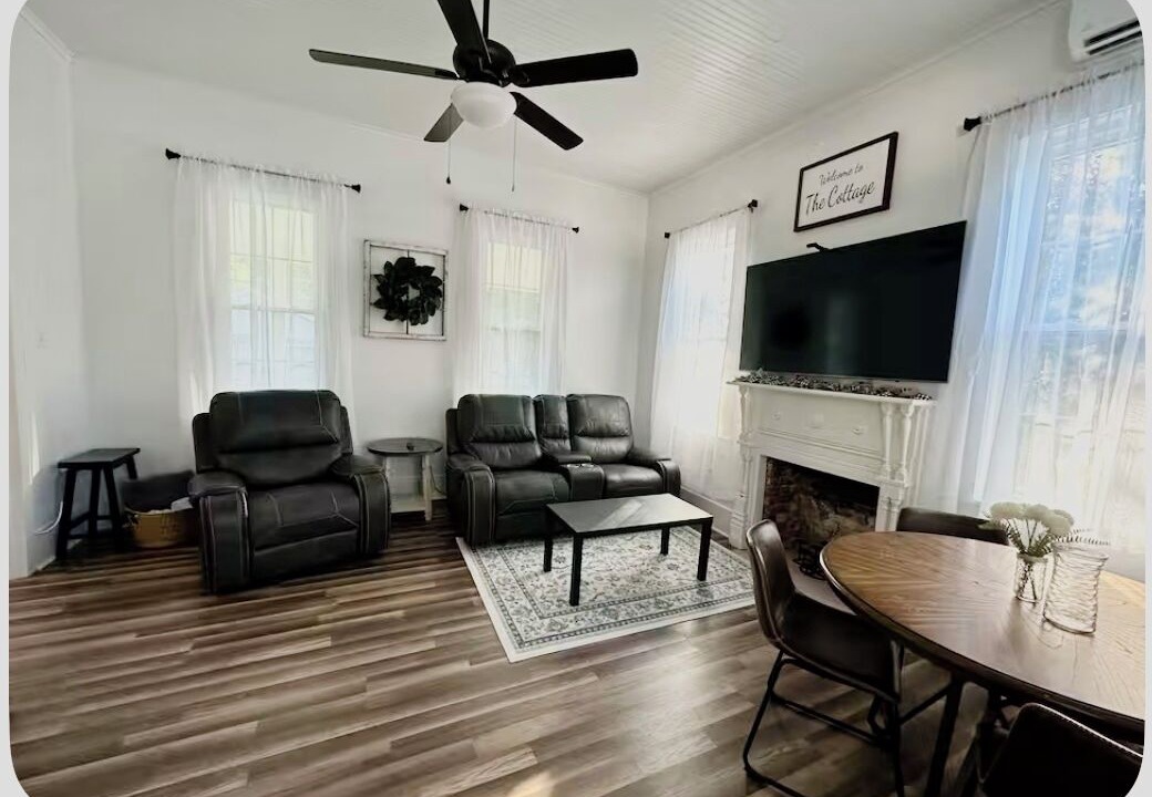 Photo of Livingroom in Marksville