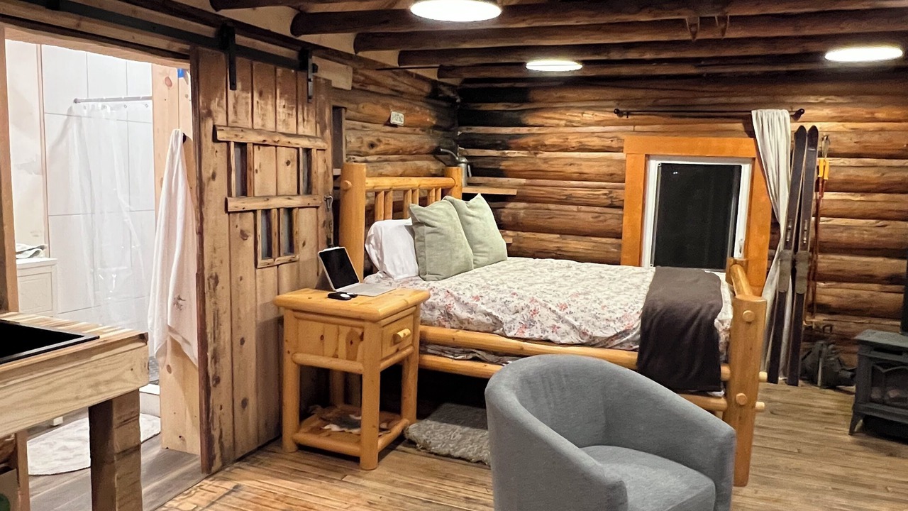Photo of Bedroom in Cokeville