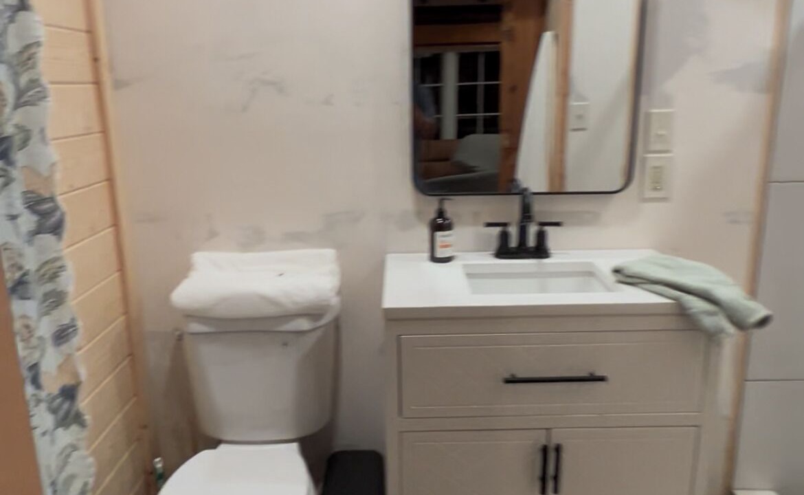 Photo of Bathroom in Cokeville