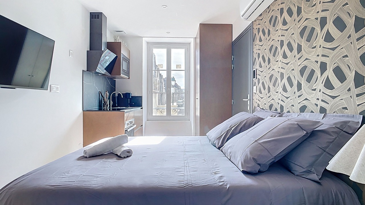 Photo of Bedroom in Montargis