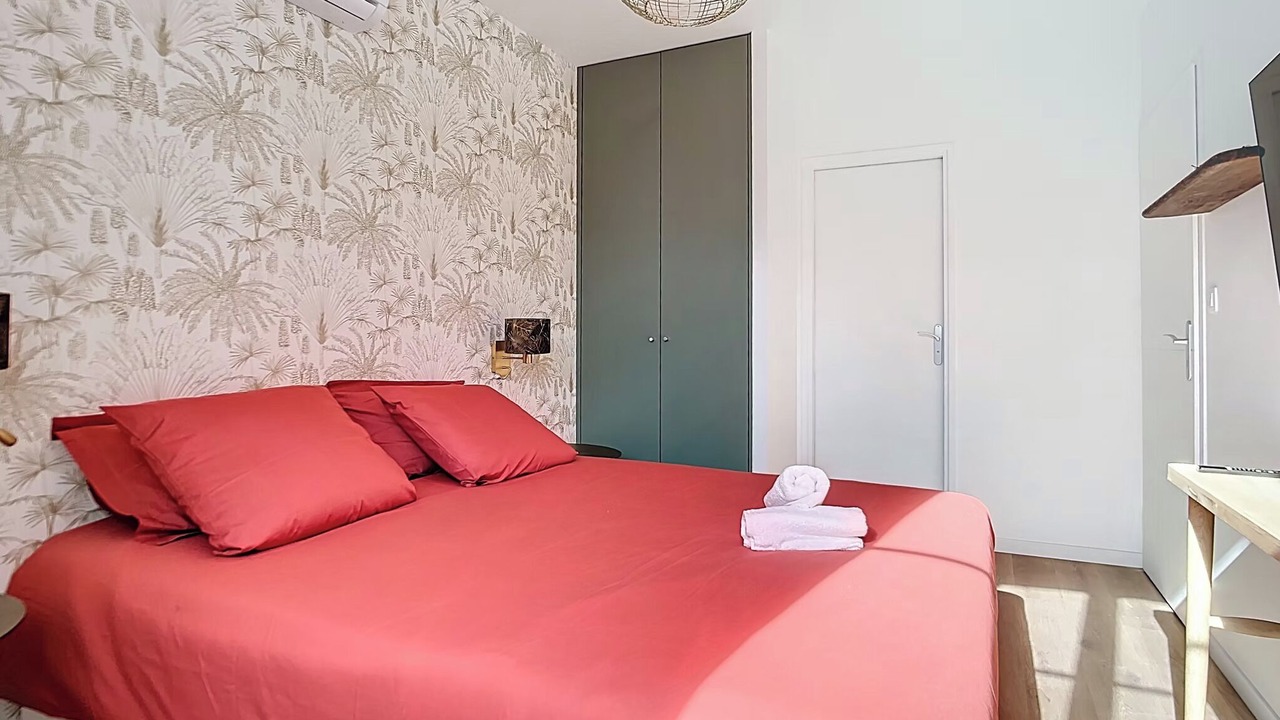 Photo of Bedroom in Montargis