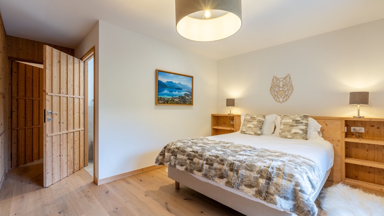 Photo of Bedroom in Thones