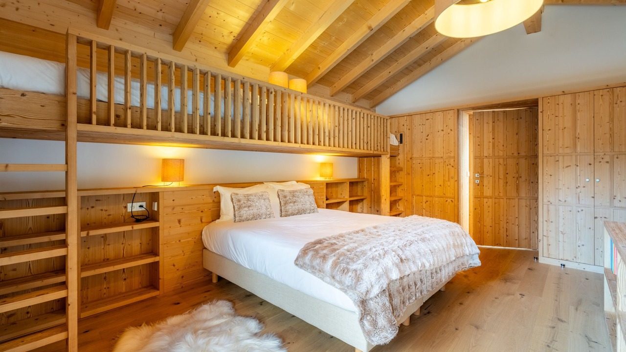 Photo of Bedroom in Thones