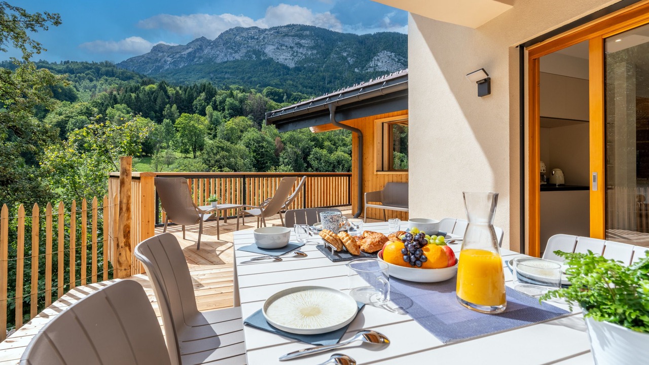 Photo of Outdoor in Thones