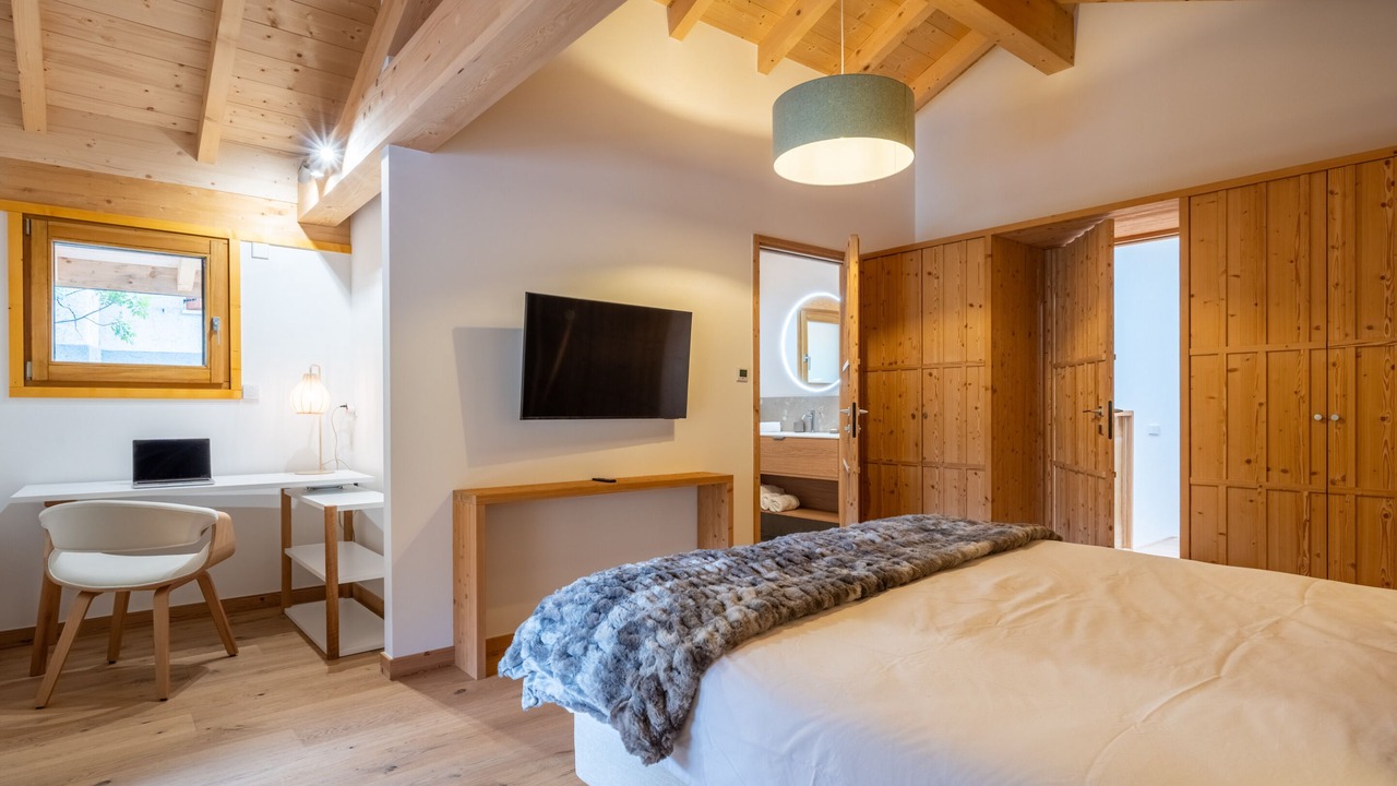 Photo of Bedroom in Thones