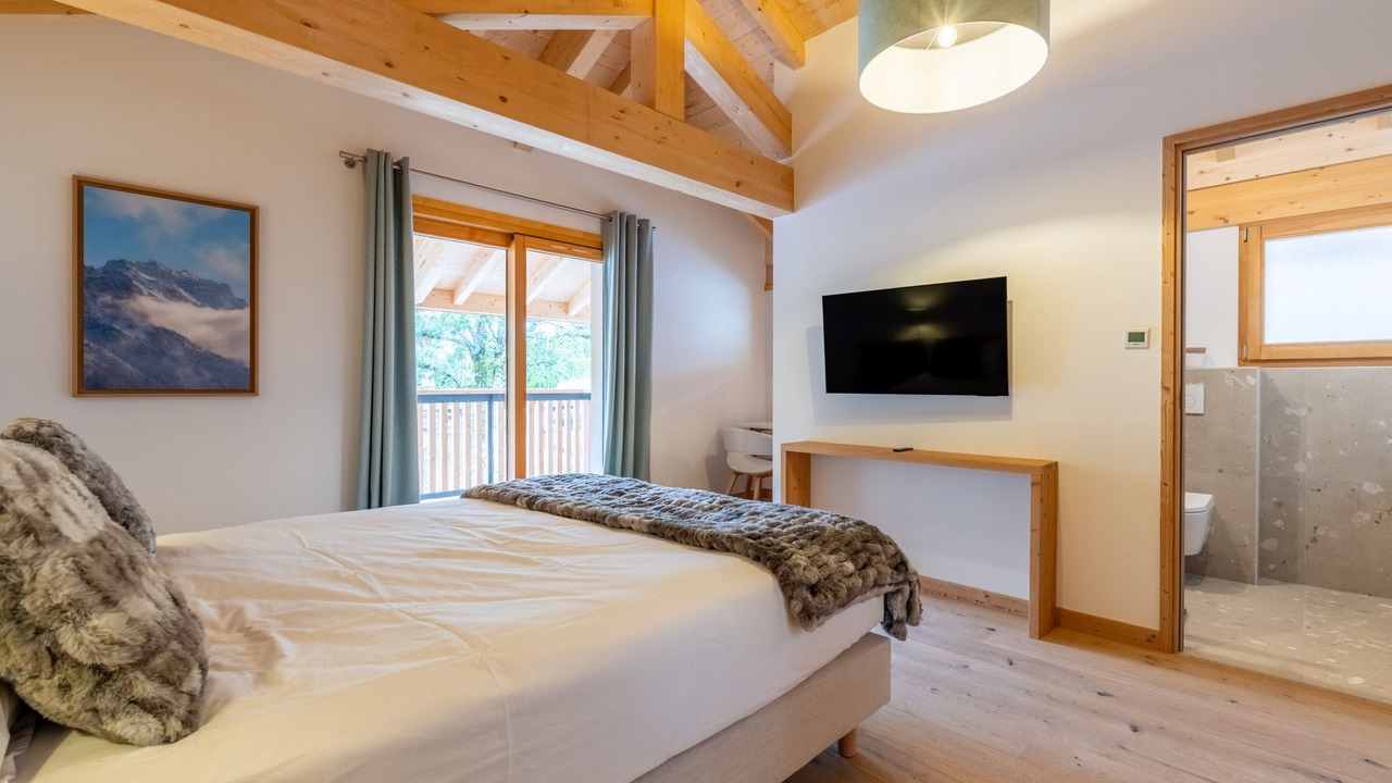 Photo of Bedroom in Thones