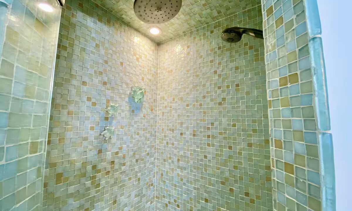 Photo of Bathroom in Boardwalk