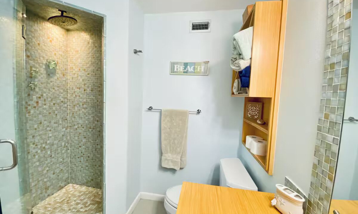 Photo of Bathroom in Boardwalk