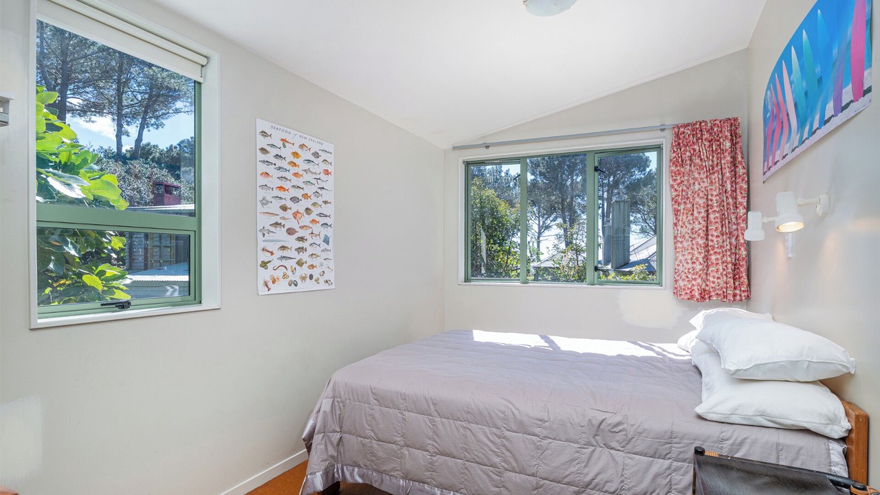 Photo of Bedroom in Matarangi
