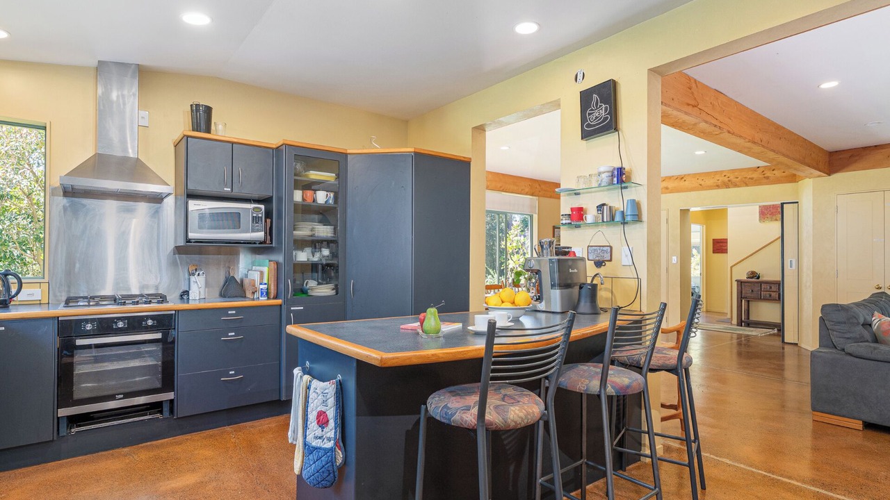 Photo of Kitchen in Matarangi