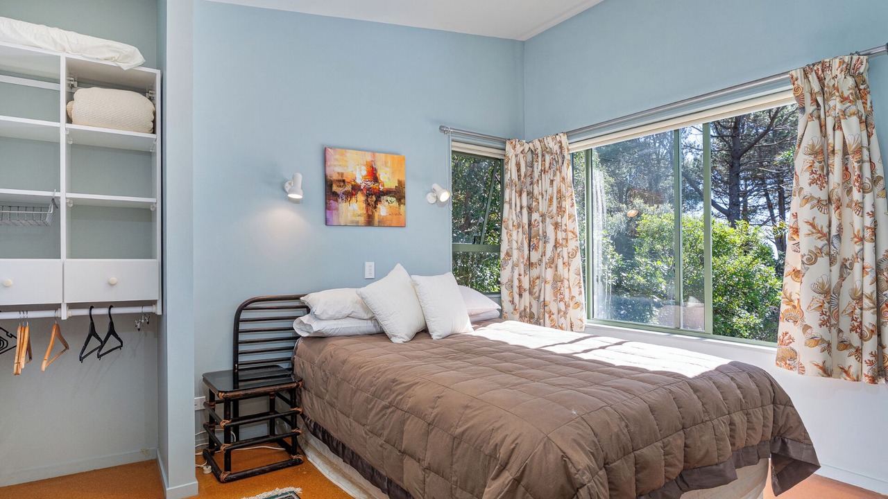 Photo of Bedroom in Matarangi