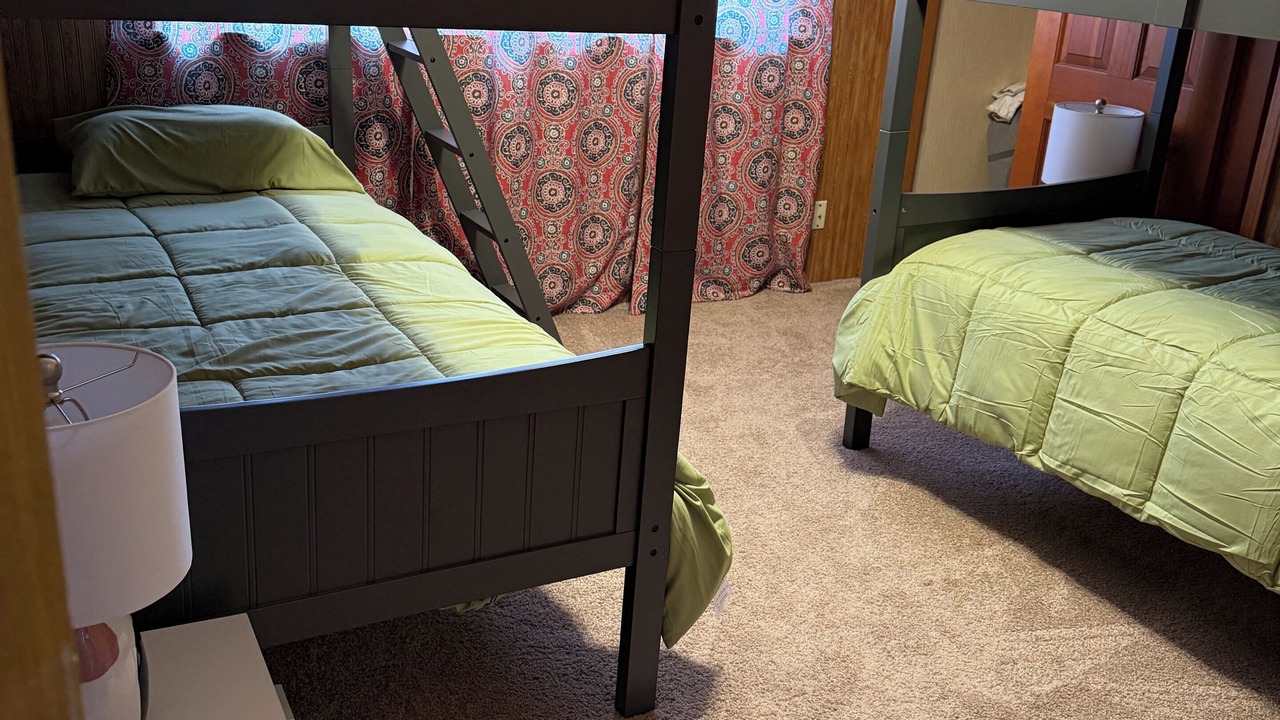 Photo of Bedroom in I-435 West KC-KS