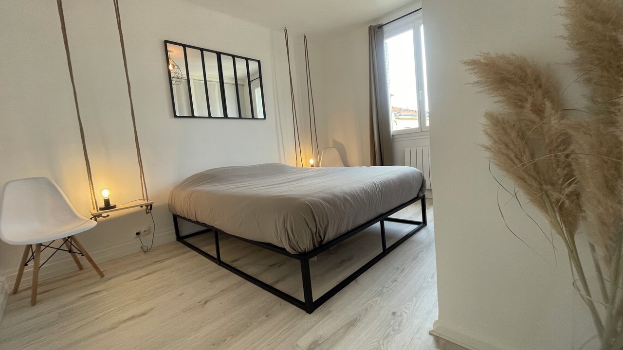 Photo of Bedroom in Villefranche-sur-Saone