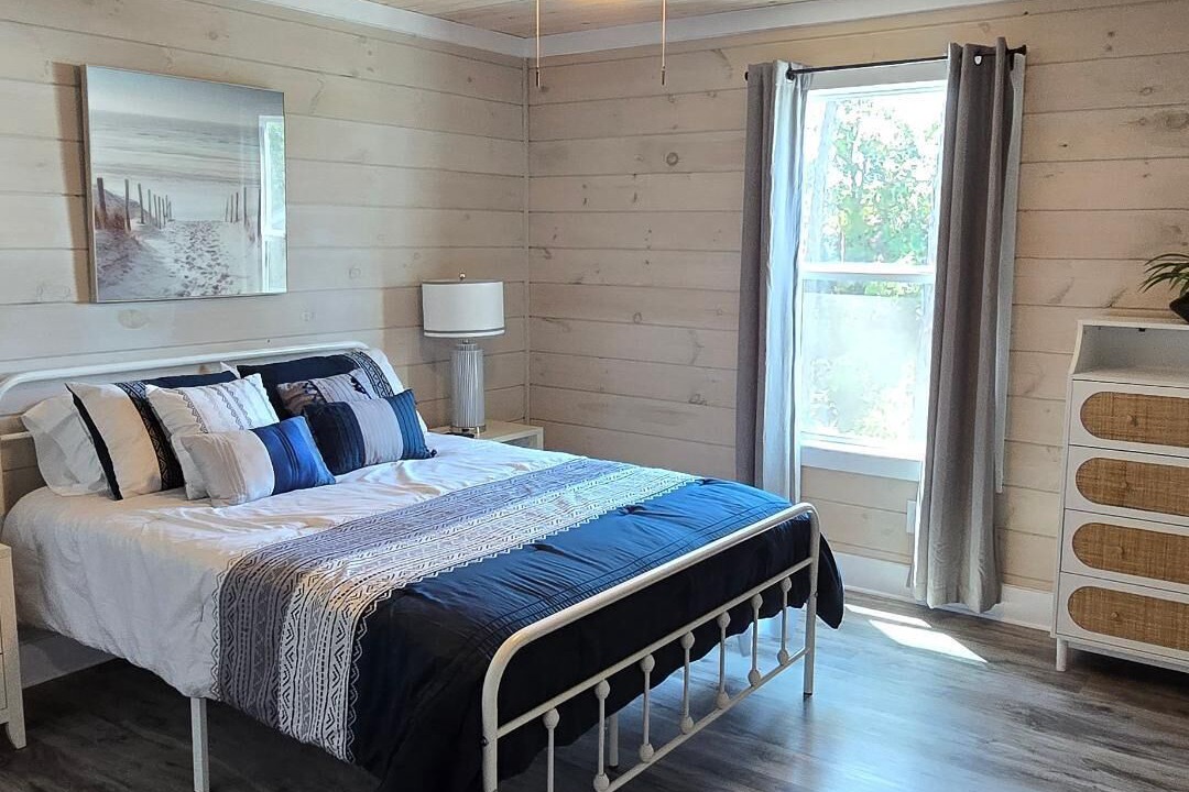 Photo of Bedroom in Dauphin Island