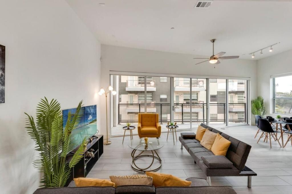 Photo of Livingroom in Cedars