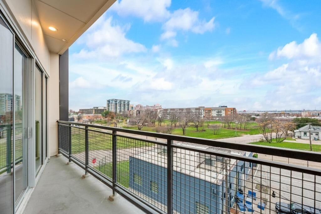 Photo of Patio Balcony in Cedars