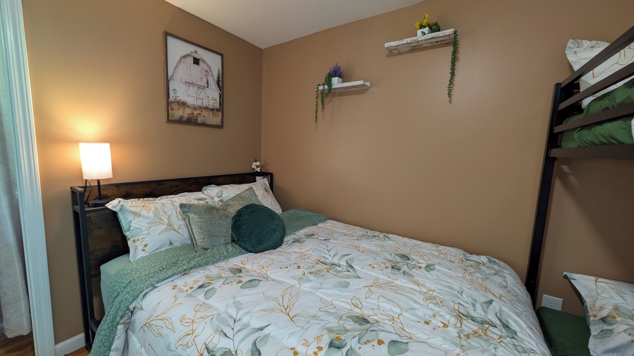 Photo of Bedroom in Springwater