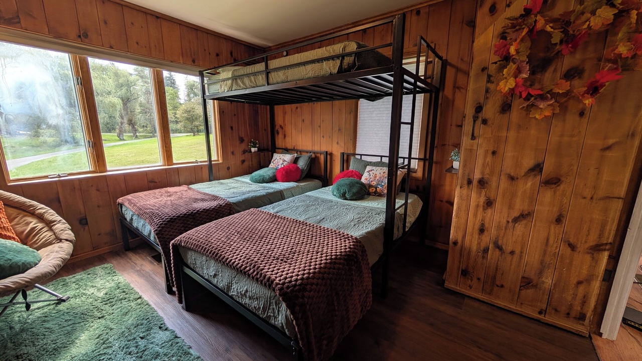 Photo of Bedroom in Springwater