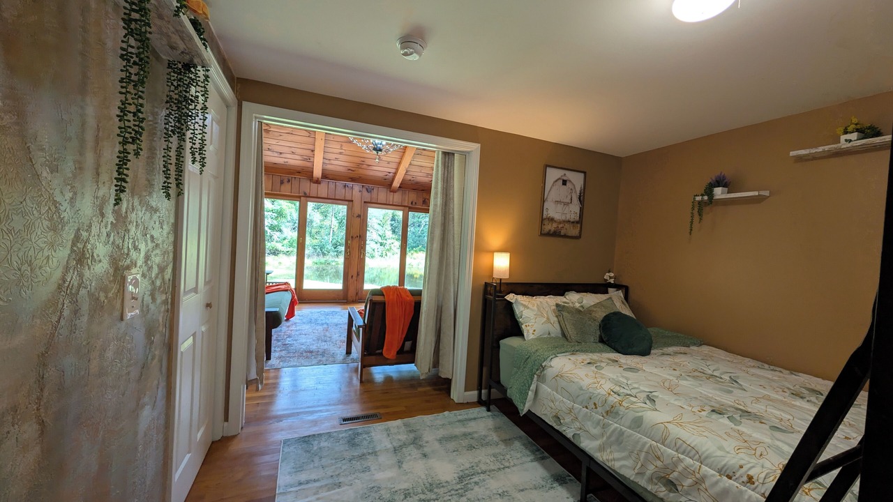 Photo of Bedroom in Springwater