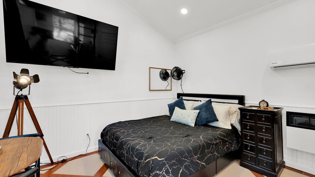 Photo of Bedroom in Los Gatos