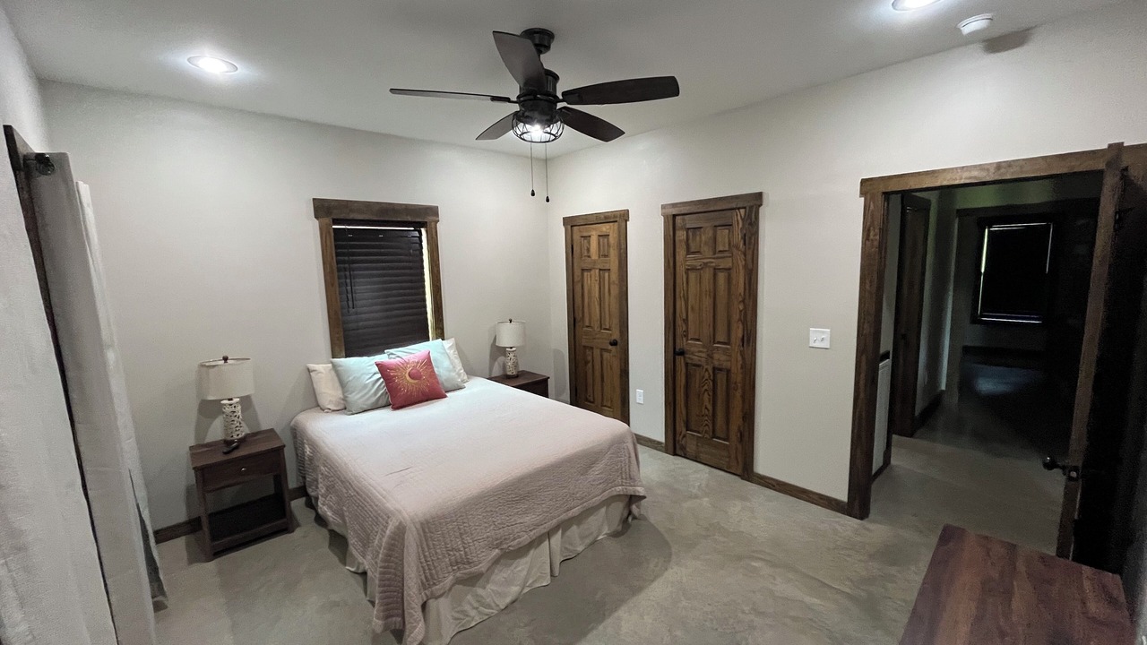 Photo of Bedroom in Heber Springs