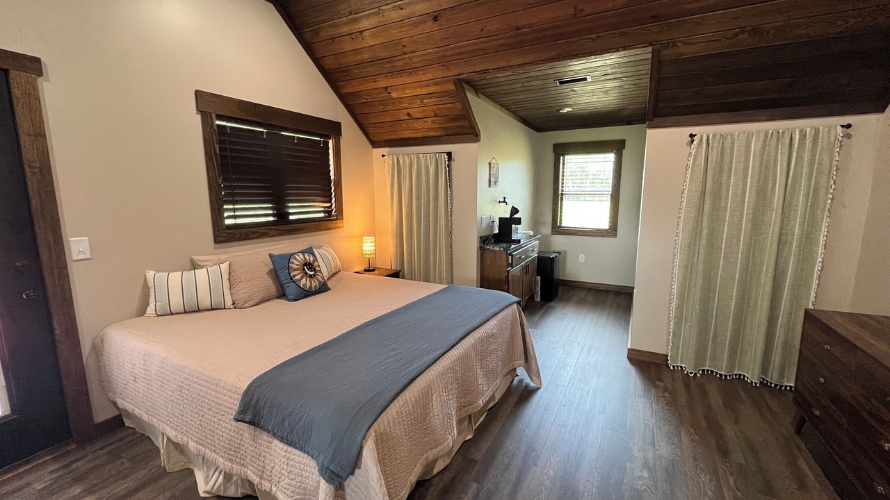Photo of Bedroom in Heber Springs