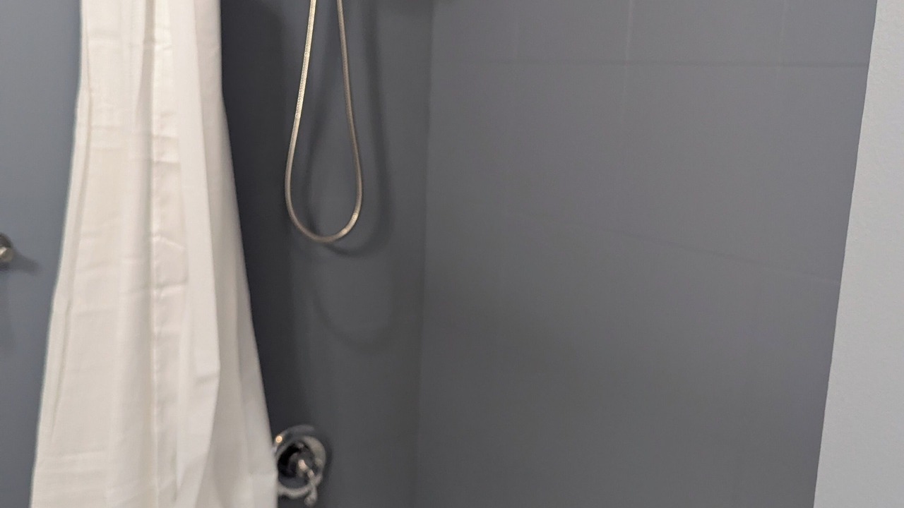 Photo of Bathroom in Bowling Green
