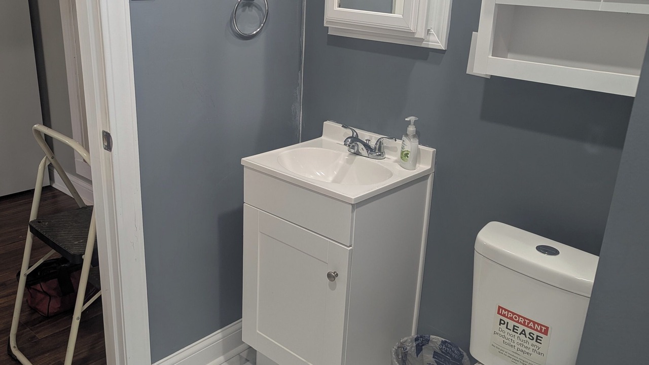 Photo of Bathroom in Bowling Green