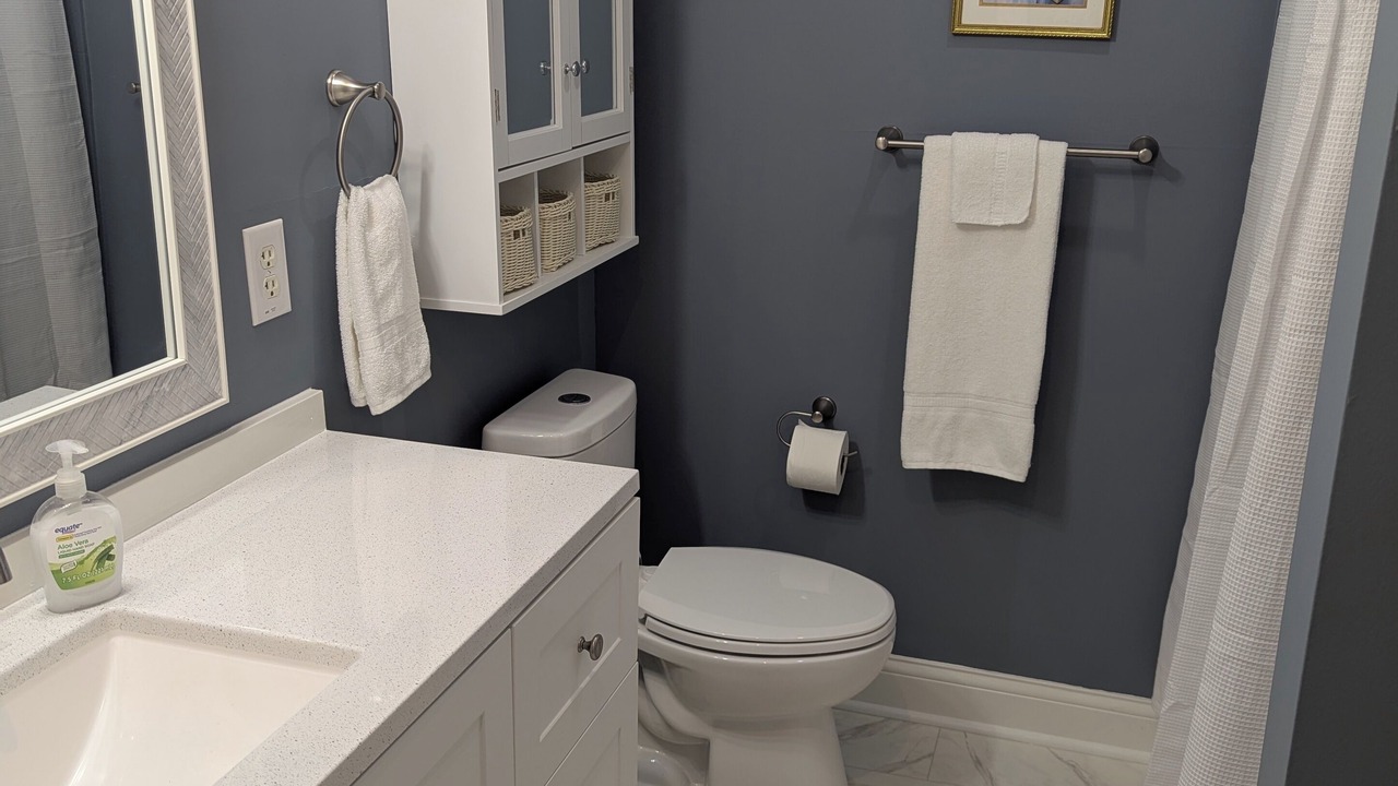 Photo of Bathroom in Bowling Green