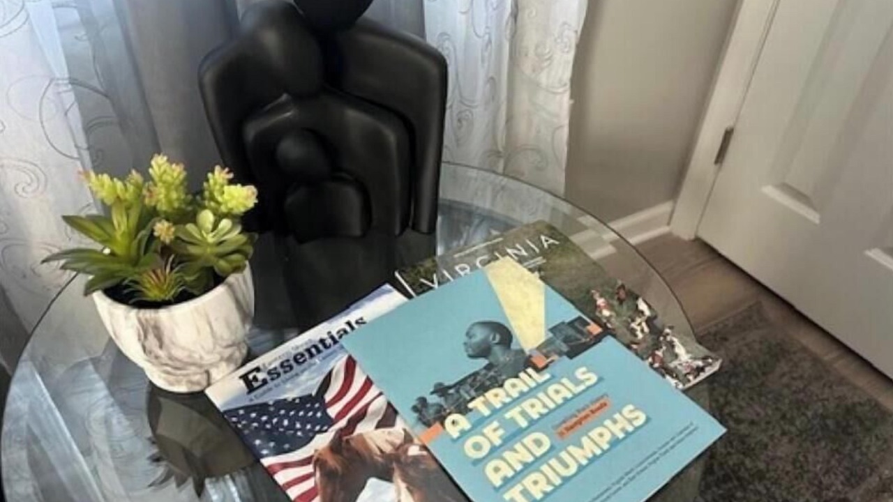 Photo of Others in Painter